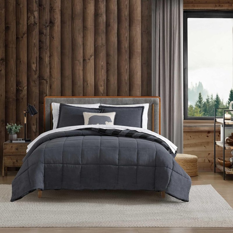 Eddie Bauer full/queen comforter set