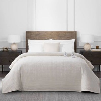 Brookstone heated chenille knit blanket