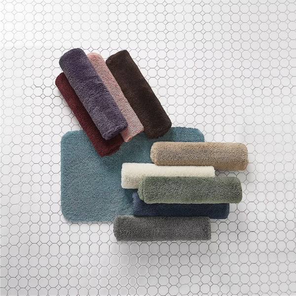 Liz Claiborne Ultimate Luxury bath rug 17x24