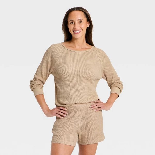Universal Thread waffle scoop tee