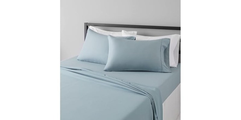 Amazon Basics 4-pack full size sheet sets, blue microfiber